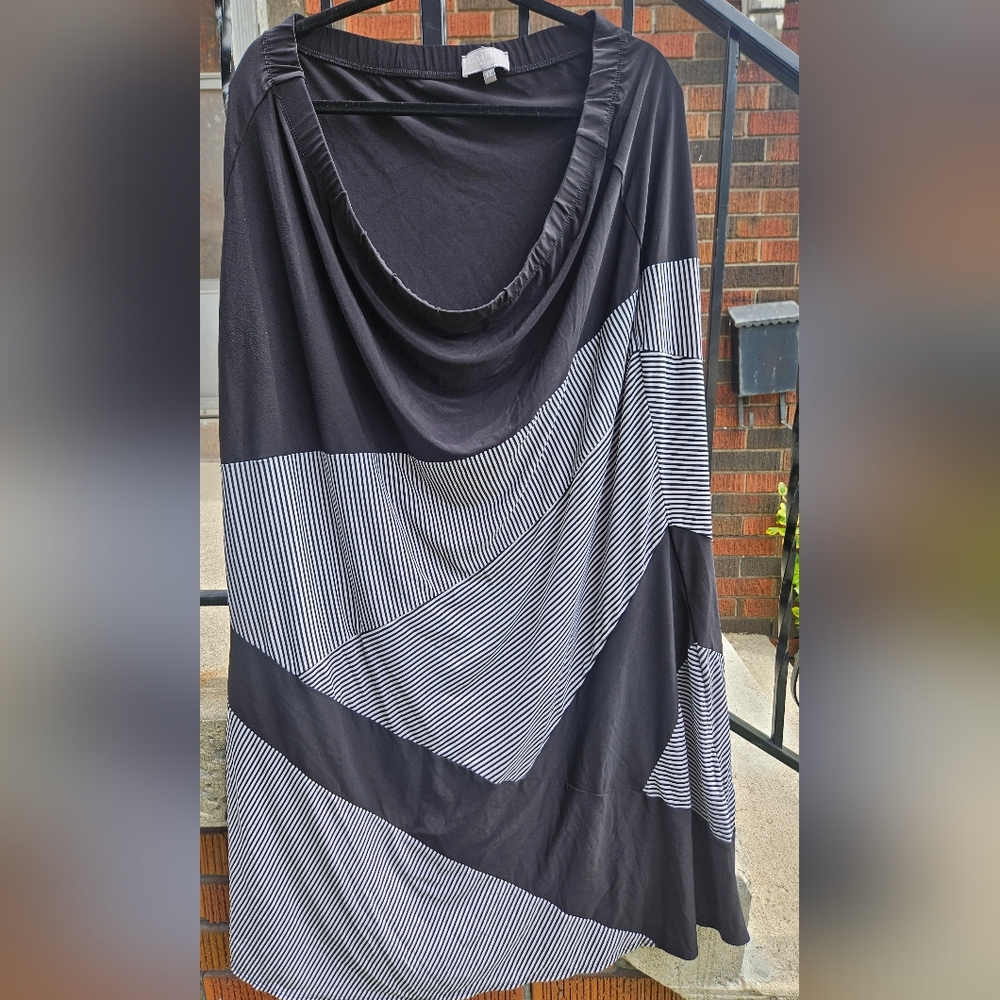 Laura Black Maxi Skirt